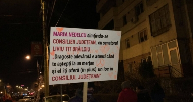 Galerie foto. A PATRA NOAPTE DE PROTESTE LA CONSTANȚA. Oamenii scandează: "DRAG NE-Ai fi în pușcărie" - 26