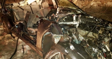 GALERIE FOTO / Mercedes spulberat de un TIR, la Constanța. Șoferul nu a avut nicio șansă - 5