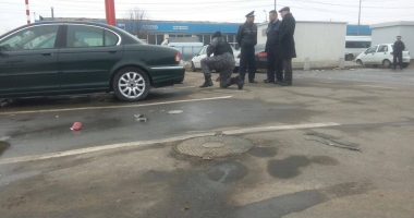 Galerie foto. "BOMBĂ ÎNTR-UN AUTOMOBIL DIN PARCAREA KAUFLAND!". Supermarketul, evacuat de urgență. UPDATE - 4
