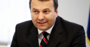Ialomițianu: Nu avem în plan reducerea de personal