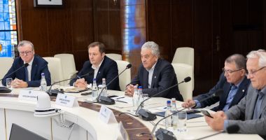 ACUM, sindicatele din învățământ față-n față cu premierul. ”Vom avea discuții să acoperim cât mai mult din acești 50%” - 2