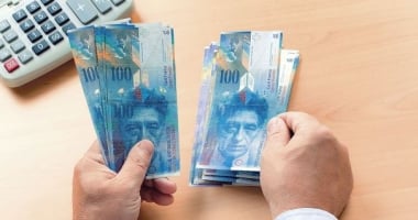 Stire din Social : Vești excelente pentru românii cu CREDITE ÎN FRANCI. Legea conversiei a fost votată!