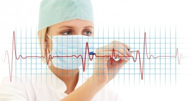 Stire din Sănătate : Ce acte sunt necesare bolnavilor de cancer pentru a se transfera la un alt medic