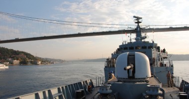 Fregata "Regele Ferdinand" în trecere prin strâmtoarea Bosfor (GALERIE FOTO) - 7