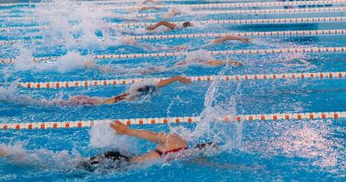 Stire din Sport : Nataţie / Un înotător de la CS Farul, printre laureaţii Campionatelor Naţionale