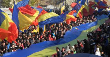 Stire din Politică-Administrație : 1 Decembrie, ZIUA NAȚIONALĂ a României.  LA MULȚI ANI, ROMÂNI!
