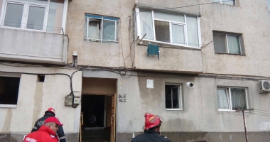 FOTO. Explozie puternică, într-un cartier din Constanța. O persoană a fost rănită - 2