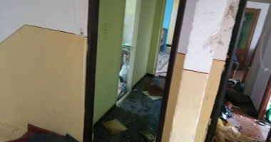 FOTO. Explozie puternică, într-un cartier din Constanța. O persoană a fost rănită - 5