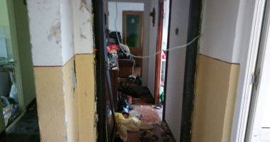 FOTO. Explozie puternică, într-un cartier din Constanța. O persoană a fost rănită - 6