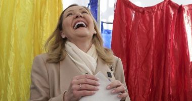 Stire din Politică-Administrație : Primele declaraţii ale Elenei Lasconi, după afişarea rezultatelor exit-poll