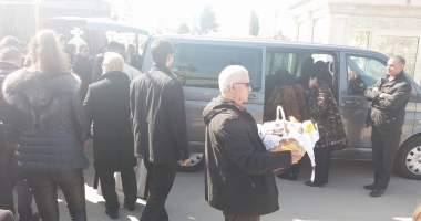 IMAGINI DE JALE / Patronul de la Filicori, înmormântat. Sute de oameni îl conduc pe ultimul drum - 13
