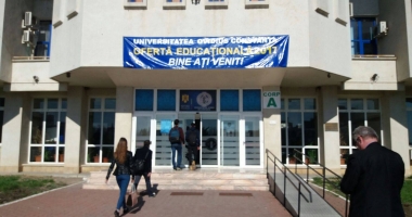Stire din Cultură-Educație : FOTO. Zilele Porților Deschise la Universitatea "Ovidius". Ce modificări apar în anul universitar 2017-2018