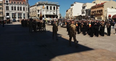 FOTO-VIDEO. Militarii "Rechinii Albi", primiți cu brațele deschise de constănțeni - 8
