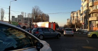 GALERIE FOTO. ACCIDENT RUTIER LA CONSTANȚA. INTERVINE SMURD-UL. TRAFICUL ESTE INFERNAL! / UPDATE - 6