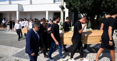 Stire din Sport : Liverpool va achita în întregime salariul rămas din contractul lui Diogo Jota familiei sale