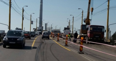 "AȘA NU SE POATE! ESTE O BABILONIE!" Trafic de coșmar în zona podului de la Butelii - 4