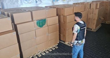 Stire din Eveniment : 15 milioane de ţigarete găsite într-un container de inspectorii vamali de la Biroul Constanţa Sud Agigea