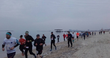 GALERIE FOTO. S-A DAT STARTUL LA MARATONUL NISIPULUI 2017 - 3