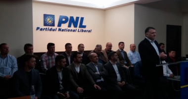 Stire din Politică-Administrație : Deputatul Bogdan Huțucă și-a anunțat candidatura la PNL Constanța