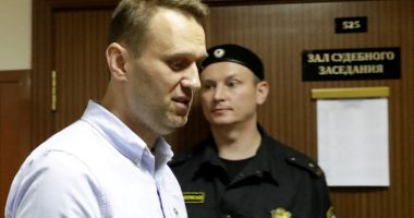 Stire din Actualitate : Aleksei Navalnîi: Vladimir Putin folosește războiul pentru a acoperi corupția
