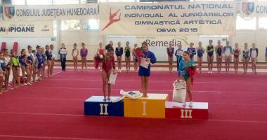 17 medalii pentru micuțele gimnaste  de la CS Farul - 2