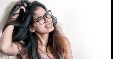 Stire din Sănătate : Remedii care vă pot scăpa de mătreață