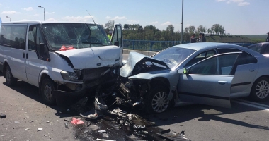 GALERIE FOTO-VIDEO / ACCIDENT RUTIER PE PODUL DE LA MEDGIDIA. SUNT TREI VICTIME! - 2