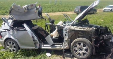 GALERIE FOTO-VIDEO. ACCIDENT RUTIER GRAV ÎN CONSTANȚA. CINCI VICTIME! A FOST SOLICITAT ELICOPTERUL SMURD - 2