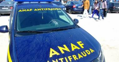Stire din Economie : Fiscul ia la puricat veniturile nedeclarate de români