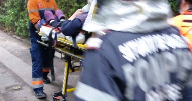 UPDATE / Incendiu într-o locuință din Constanța. O bătrână este blocată în apartament - 9