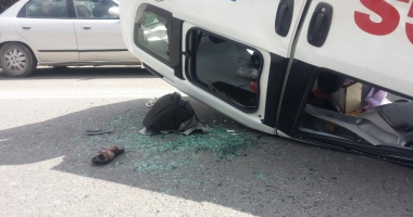 UPDATE / ACCIDENT GRAV. AMBULANȚĂ RĂSTURNATĂ la ieșire din localitatea Ovidiu - 6