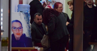 LACRIMI ȘI DURERE / Trupul Andreei Cristea, constănțeanca moartă în atentatul de la Londra, adus la Constanța - Galerie FOTO - 7