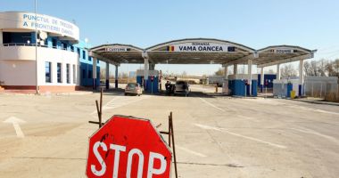 Stire din Economie : 184 kilograme tutun au fost confiscate la Vama Oancea