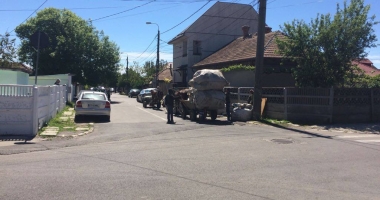 CONSTANȚA ANULUI 2017. CĂRUȚE PE STRĂZI ȘI "AFACERI" CU STICLE DIN GUNOAIE. Cât mai avem de îndurat? - 3