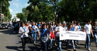 GALERIE FOTO / CONSTANȚA SĂRBĂTOREȘTE PRIN SPORT. MII DE OAMENI, PREZENȚI LA EVENIMENT - 4