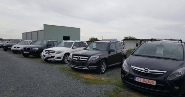 Galerie foto-video / Parcurile auto din Constanța, luate la bani mărunți de OPC. Samsarii au dat bir cu fugiții! - 3