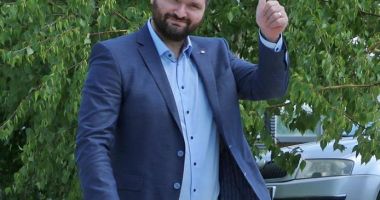 Stire din Sport : Handbal / Preşedintele HCDS, Ionuţ Stănescu: „Mizăm pe dorinţa de afirmare a tinerilor jucători”
