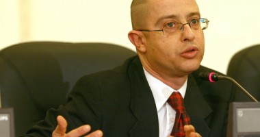 Stire din Politică-Administrație : Tudor Ciuhodaru s-a înscris în UNPR