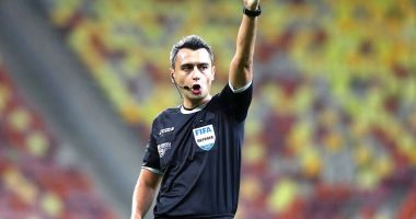 Stire din Sport : Fotbal / Trei arbitri români, delegaţi de UEFA la partide din preliminariile EURO Under-21 2023