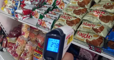 Amenzi de peste 160.000 de lei după controalele ANPC. Activitatea mai multor operatori, suspendată - 12