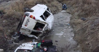ACCIDENT RUTIER GRAV / Opt constănțeni, care se întorceau din Germania, răniți într-un accident - 2