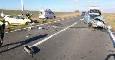 MAȘINI FĂCUTE PRAF, într-un accident pe DN 2A! - 2