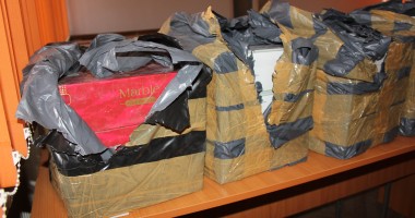 CONSTANȚA / Bărbatul prins fără permis și cu țigări de contrabandă este recidivist (GALERIE FOTO) - 3
