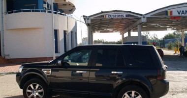 Constănțean prins la graniță la volanul unui Land Rover furat - 2