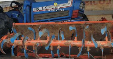 VIDEO / 18 tone de deșeuri din componente de utilaje agricole, descoperite în două autocamioane sosite din Turcia - 2