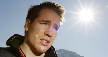 Stire din Sport Internațional : Norvegianul Emil Hegle Svendsen, campion olimpic la biatlon start în bloc