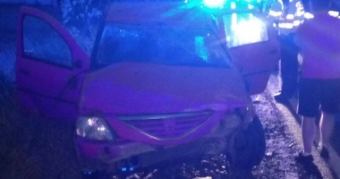 GALERIE FOTO. ACCIDENT RUTIER, LA CONSTANȚA. ȘOFERUL CĂUTAT DE POLIȚIE - 3