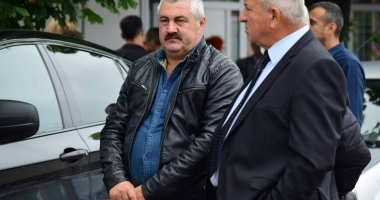 GALERIE FOTO. Puhoi de lume la slujba de înmormântare a fostului primar Ion Ovidiu Brăiloiu - 13