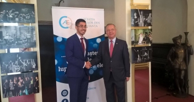 Stire din Cultură-Educație : Ministrul Educației participă la Gala Asociației Elevilor de la Constanța