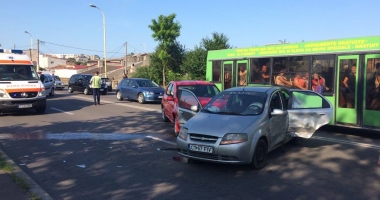 VIDEO. GRAV ACCIDENT RUTIER, LA CONSTANȚA. CINCI MAȘINI IMPLICATE - 7
